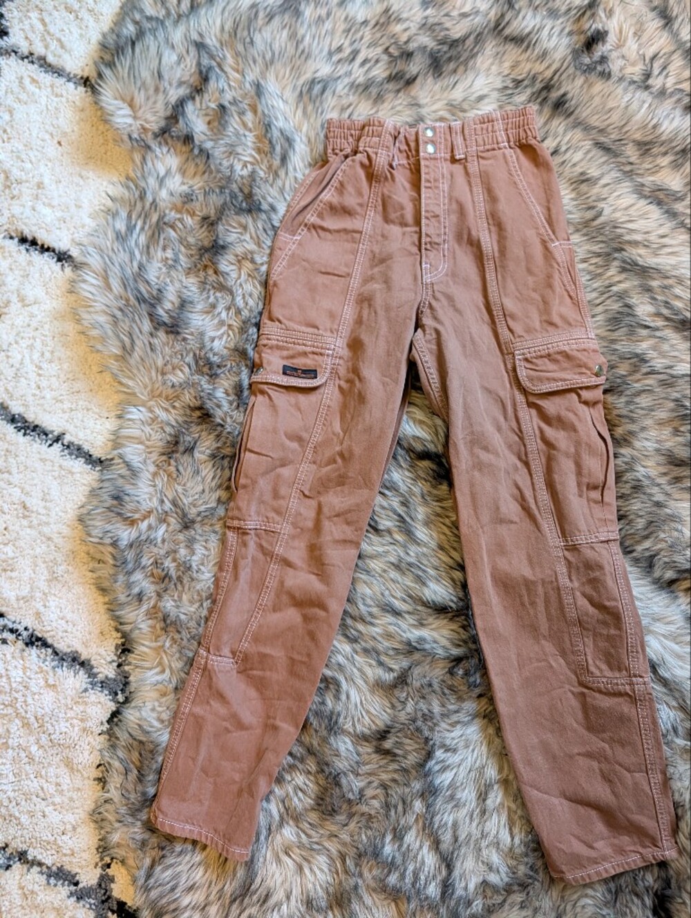 BDG Relaxed Skater Jean-Women's Size 26. Cargo Pockets